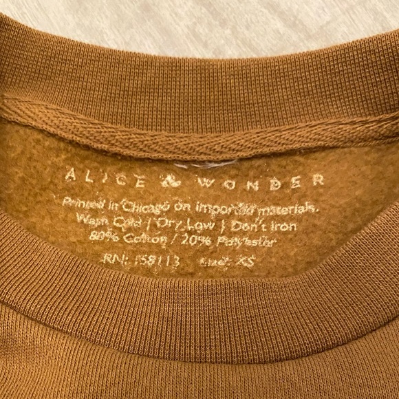 LAST CHANCE - DONATING! EUC Alice and Wonder CHICAGO Collegiate Sweatshirt - Picture 4 of 5